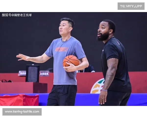 偷偷练级!徐昕亮相洛杉矶德鲁联赛,未来或现身NBA赛场(u19 徐昕) 偷偷练级!徐昕亮相洛杉矶德鲁联赛,未来或现身NBA赛场(u19 徐昕)